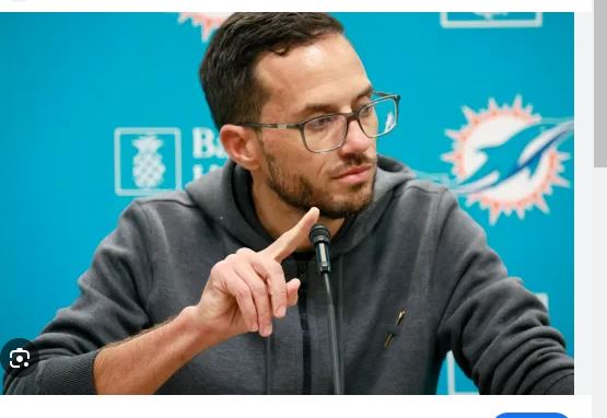 Breaking: Dolphins Sign Another Sessional Player For His Standing Ovation To Complete Their Draft Class.