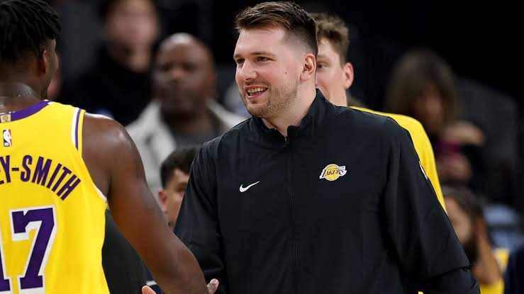 Shocking; Lakers Head Coach Confirmed A Massive Pressure After Receiving Letter From Luka Doncic 